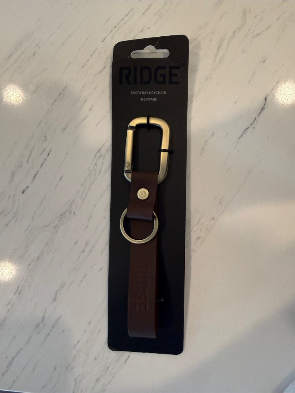 RIDGE Heritage Men's Brown Leather Keychain with Metal Carabiner